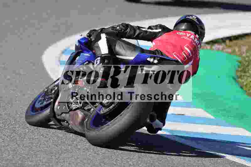 /Archiv-2025/02 28.-31.01.2025 Moto Center Thun Jerez/gruen-green/backside